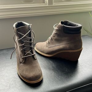 Timberland Wedge Boots Size 7.5